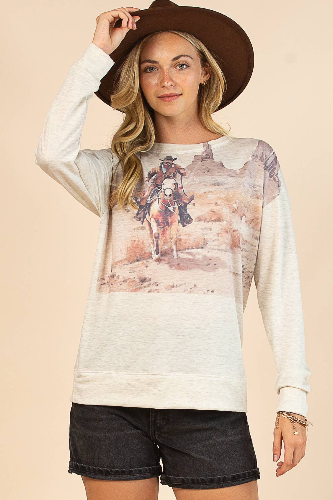 ISLA WESTERN COWBOY GRAPHIC SWEATSHIRT